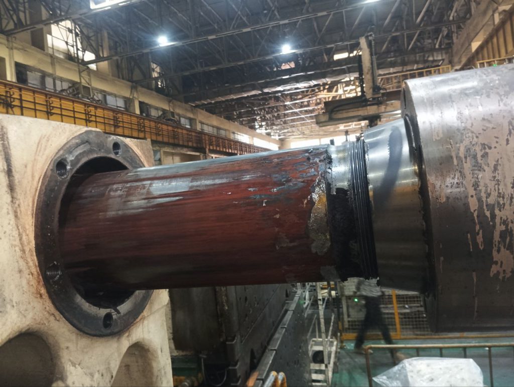 plastic injection moulding machine maintenance