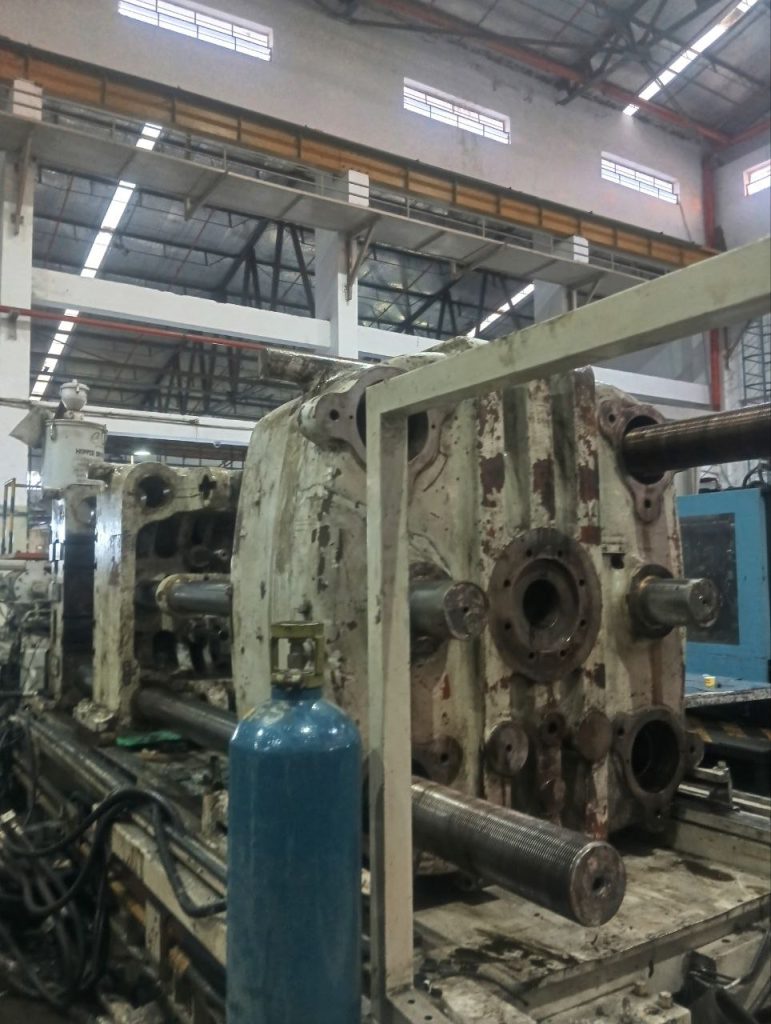 molding machine reconditioning service