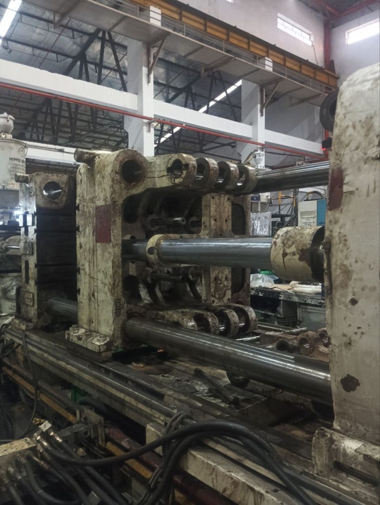 molding machine oil leakage repair